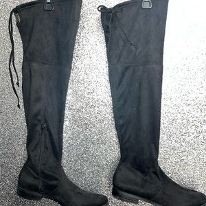 Kelly & Katie Women’s Suede Black Boots